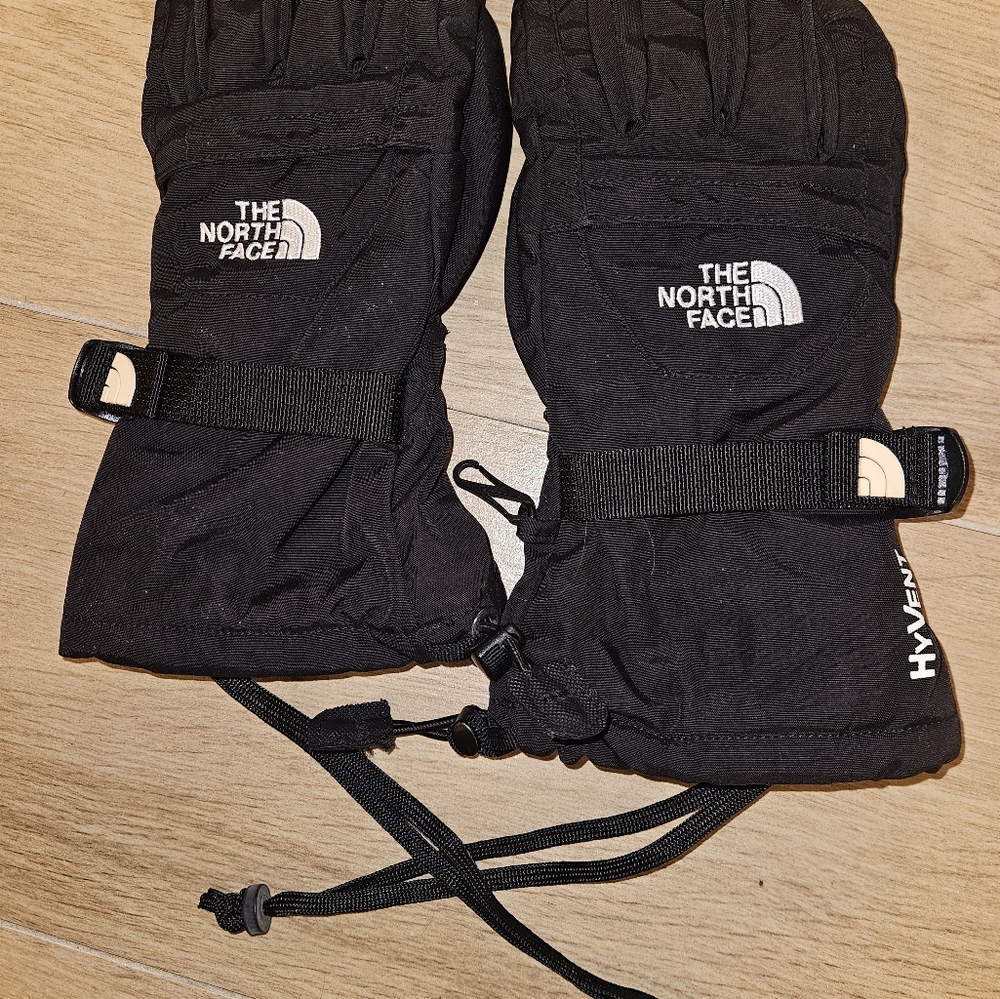 Mens black North Face HyVent gloves size M